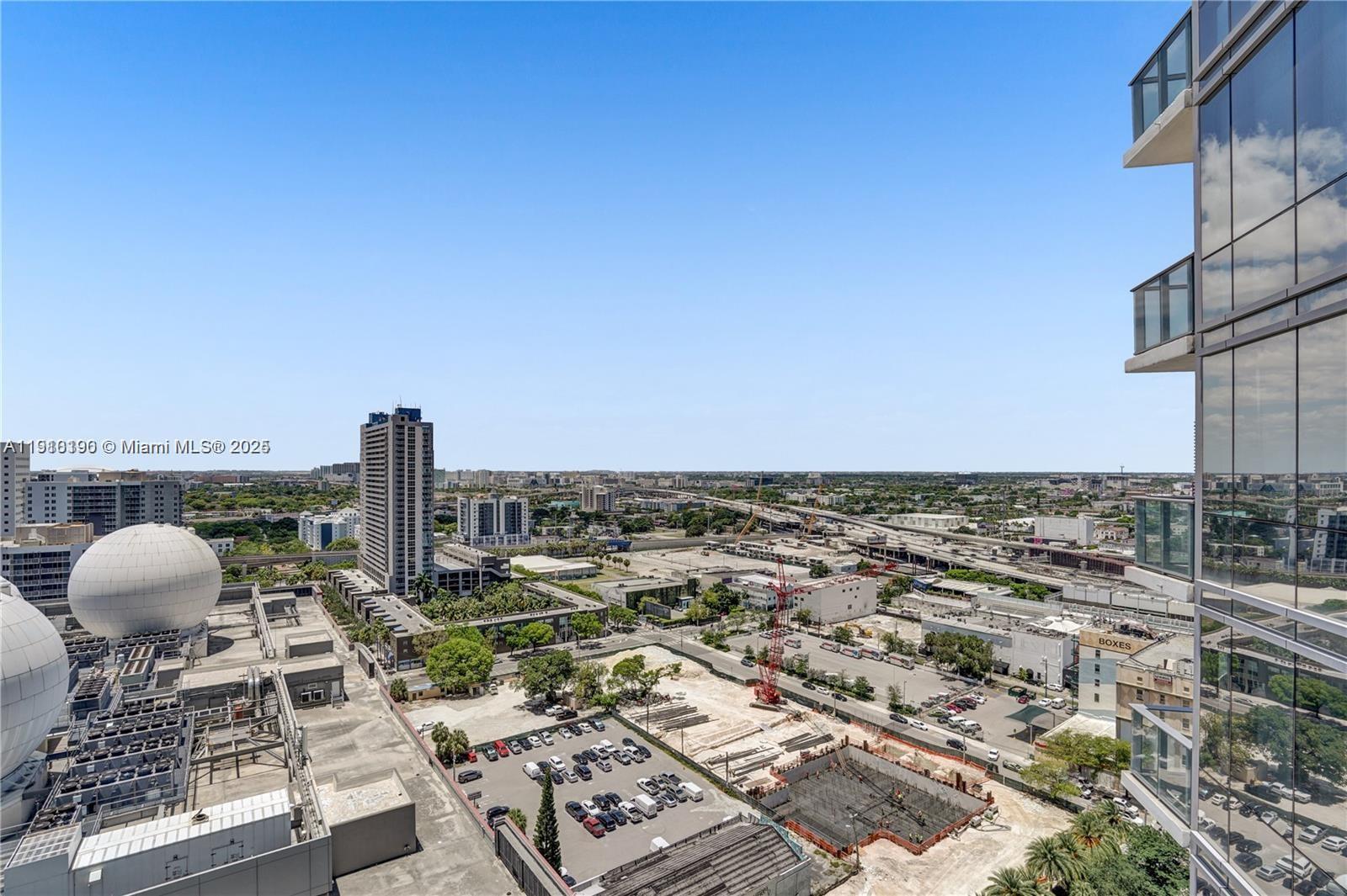 PARAMOUNT MIAMI WORLDCENT - Residential