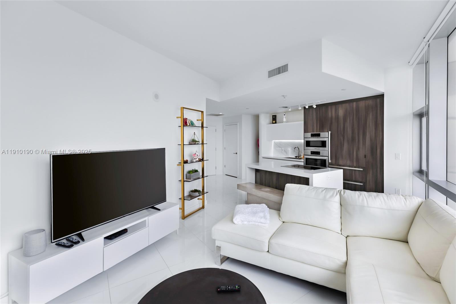 PARAMOUNT MIAMI WORLDCENT - Residential