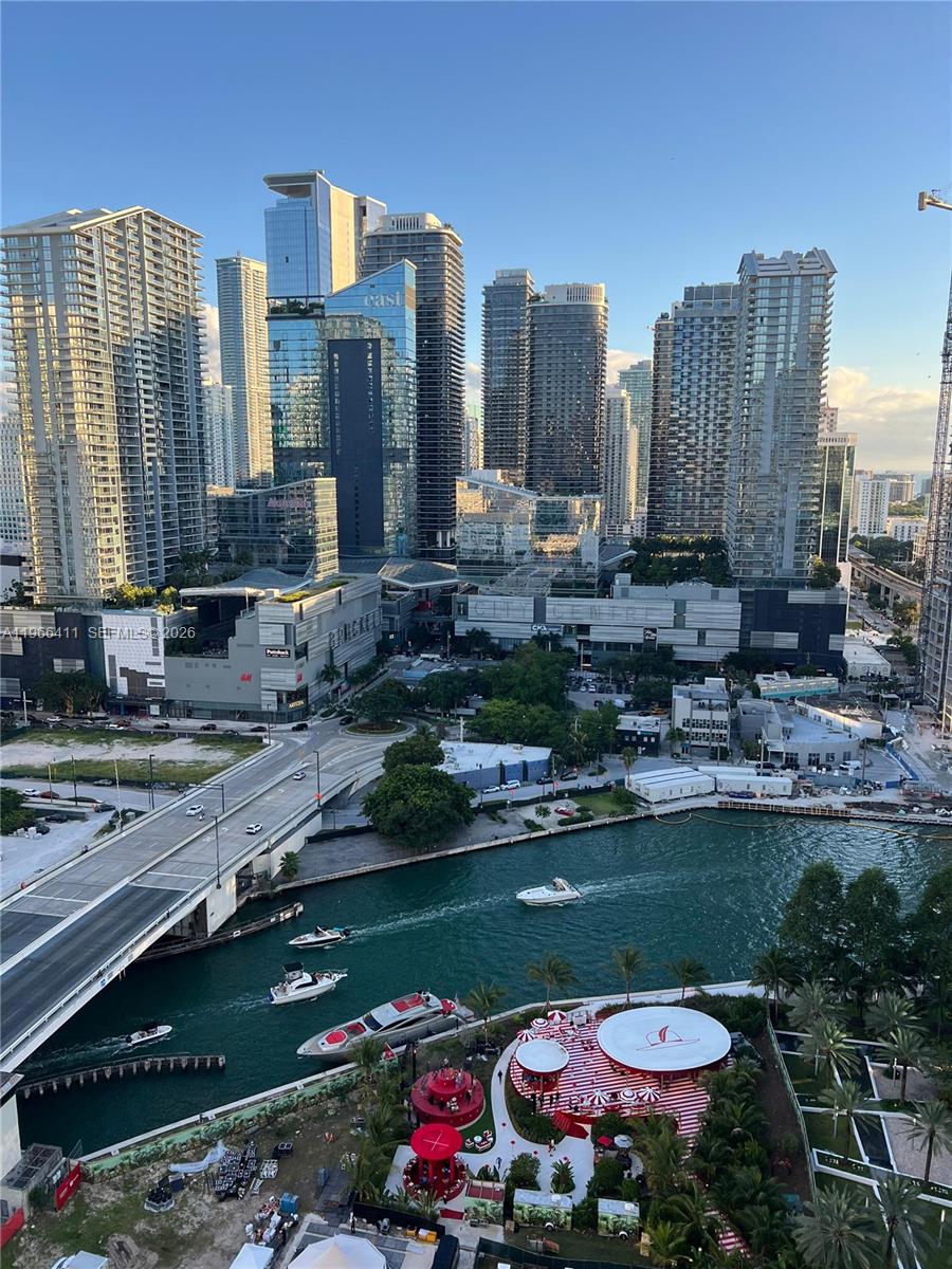 WIND CONDO - Residential