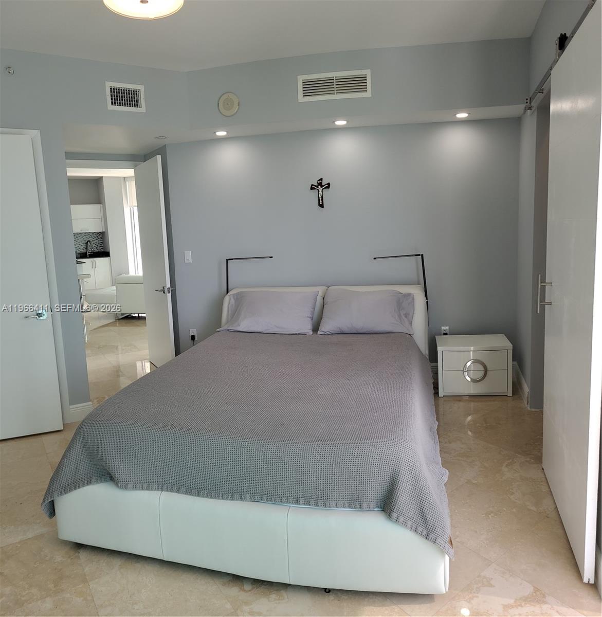 WIND CONDO - Residential