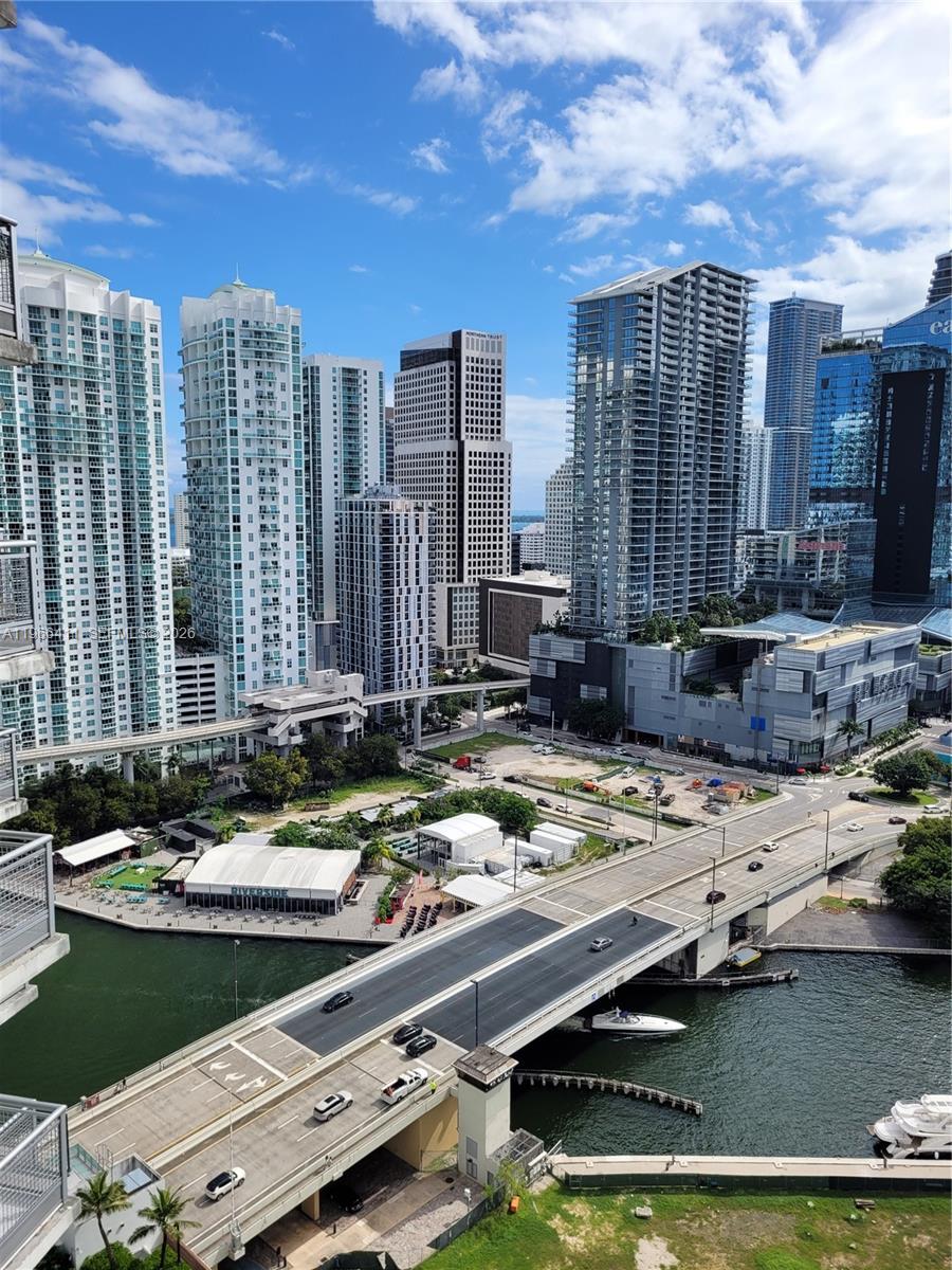 WIND CONDO - Residential