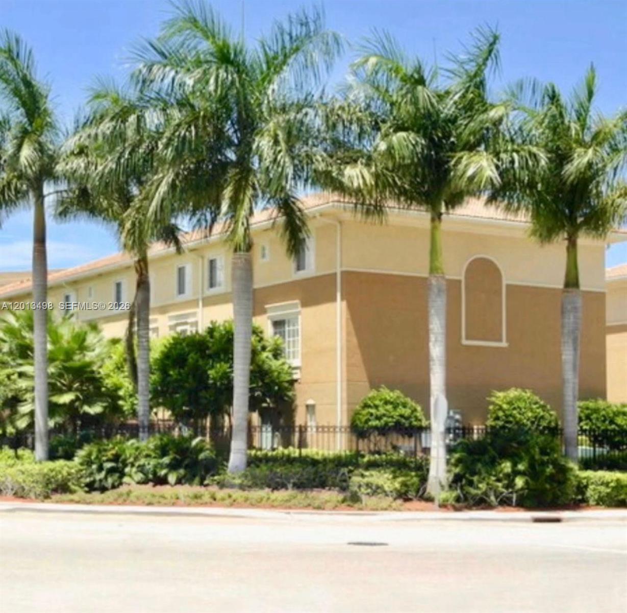 AVENTI AT AVENTURA CONDO - Residential Lease