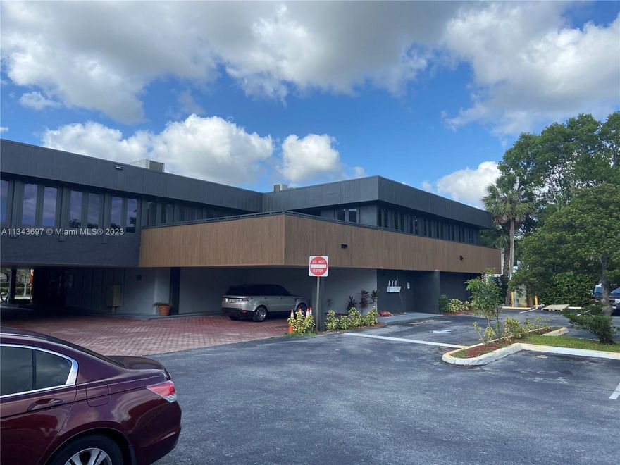 The physical building is two stories and sits on a 43,997 SF lot, which consists of 67 parking spaces in the rear of
the building. The building has 19,123 total SF. There are a total of 13 units in the building. The property has been
fully renovated, some of the recent improvements include a new roof (2018), new exterior paint, complete
remodel of the interior of units, porcelain tiles in hallways, new asphalt, fencing, and landscaping.