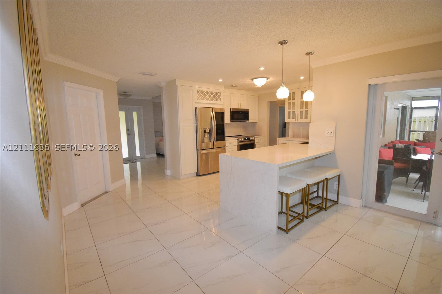 6671 W Wedgewood Ave, Davie FL 33331