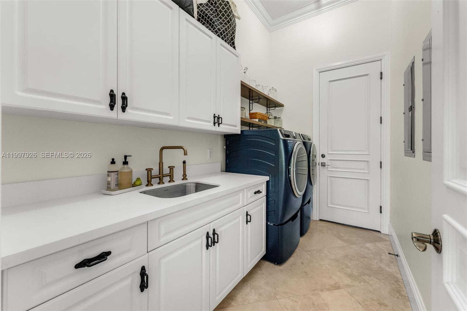 TRIPLE C ESTATES - Residential