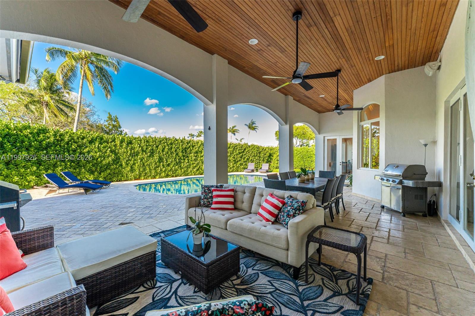 TRIPLE C ESTATES - Residential