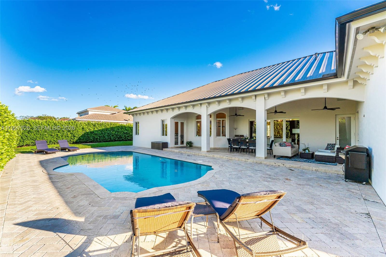 TRIPLE C ESTATES - Residential