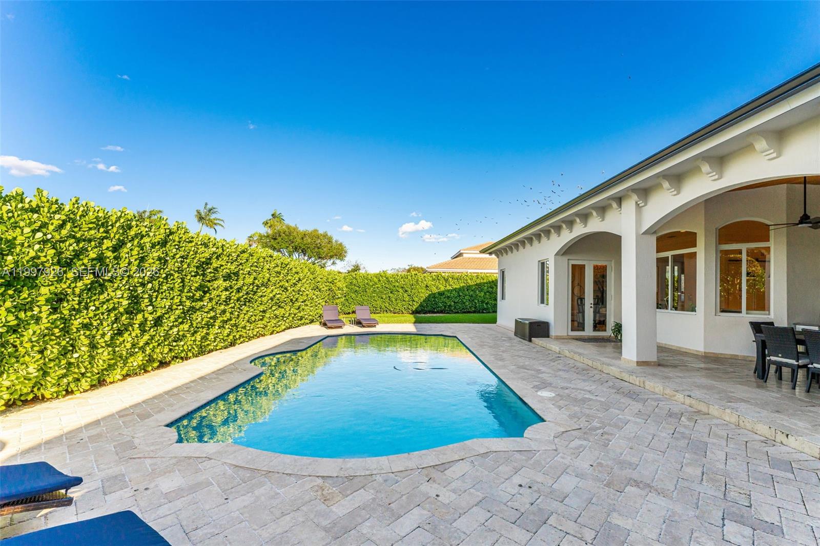 TRIPLE C ESTATES - Residential