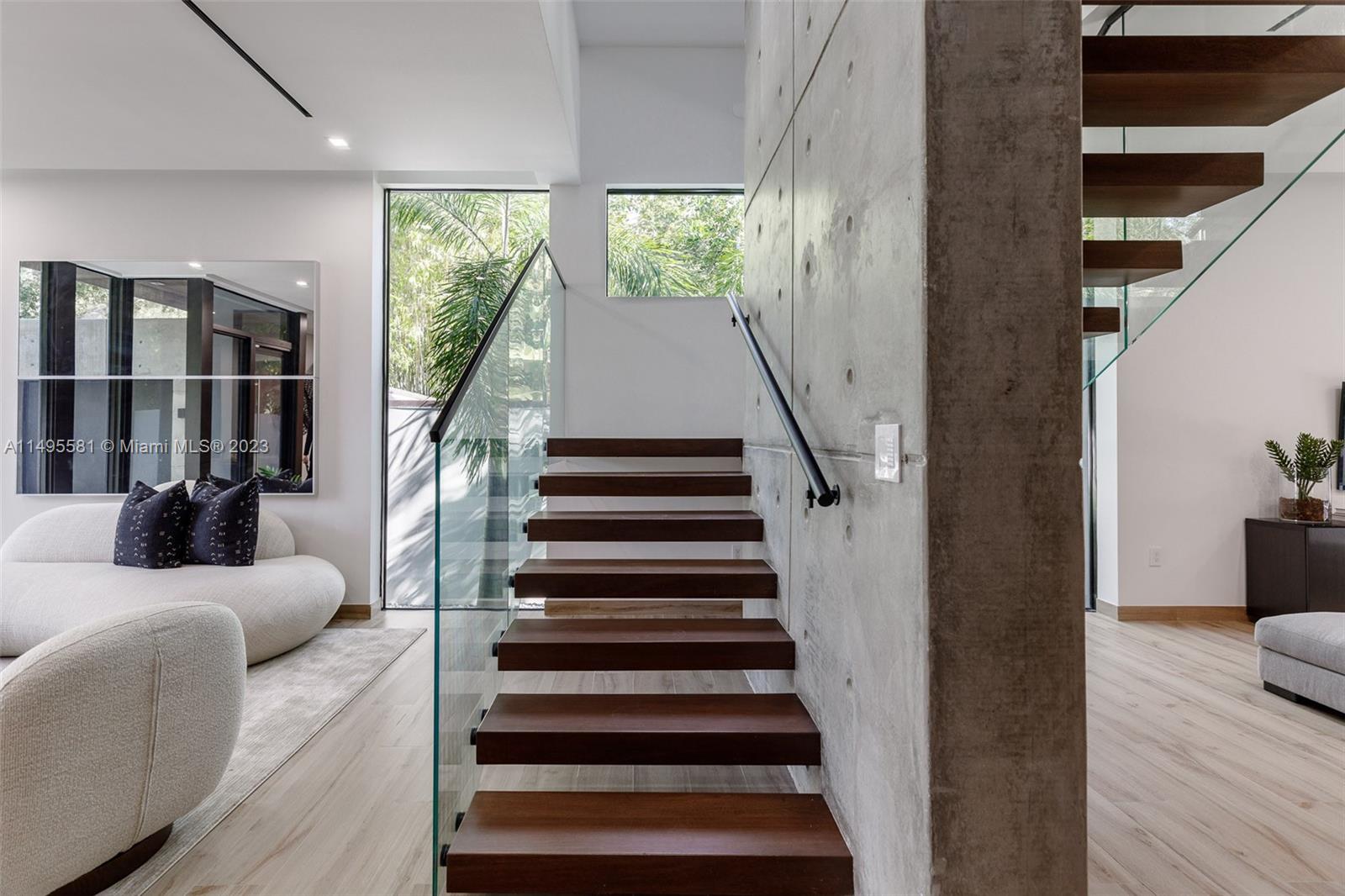 OCEAN VIEW HEIGHTS - Residential