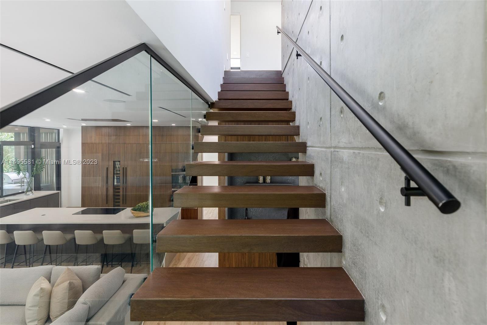 OCEAN VIEW HEIGHTS - Residential