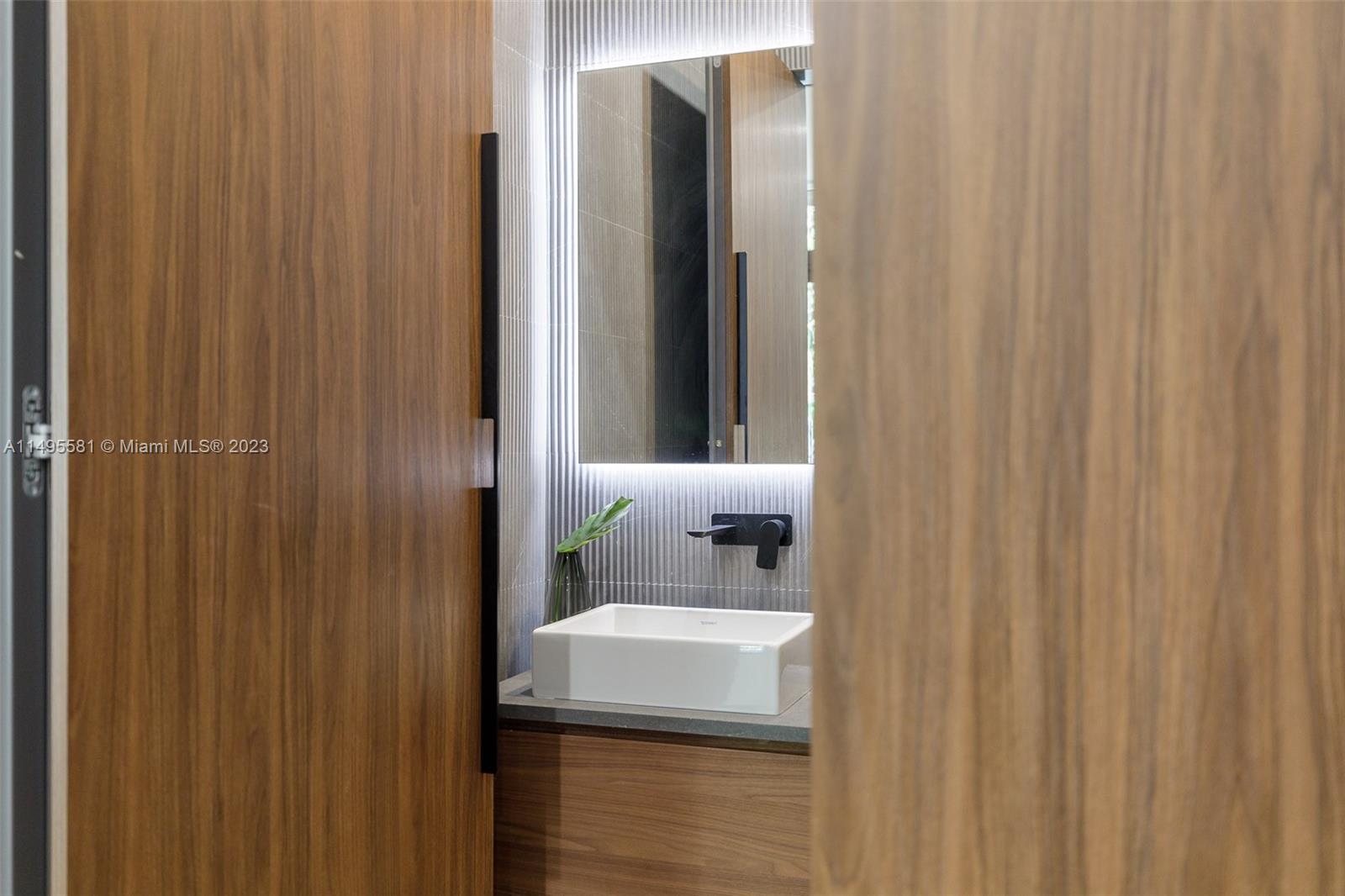 OCEAN VIEW HEIGHTS - Residential