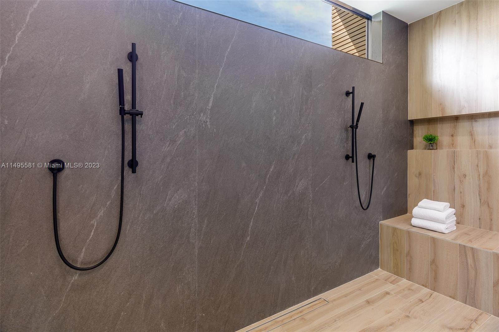 OCEAN VIEW HEIGHTS - Residential