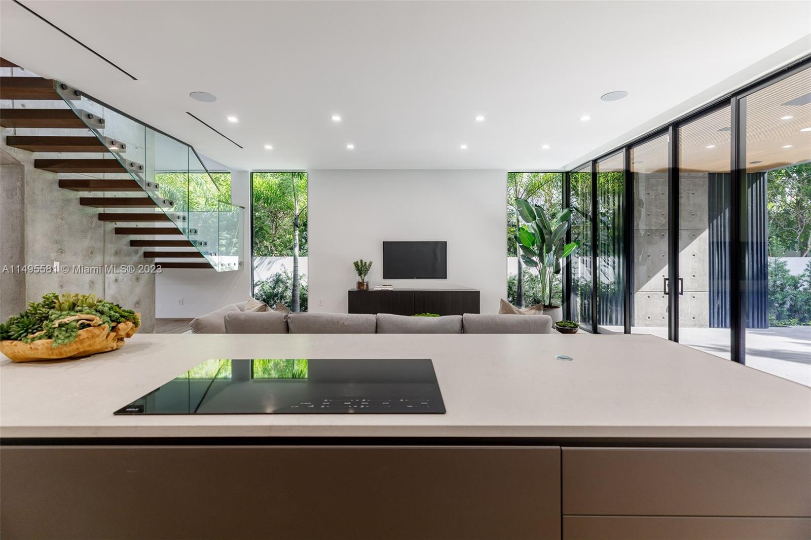 OCEAN VIEW HEIGHTS - Residential