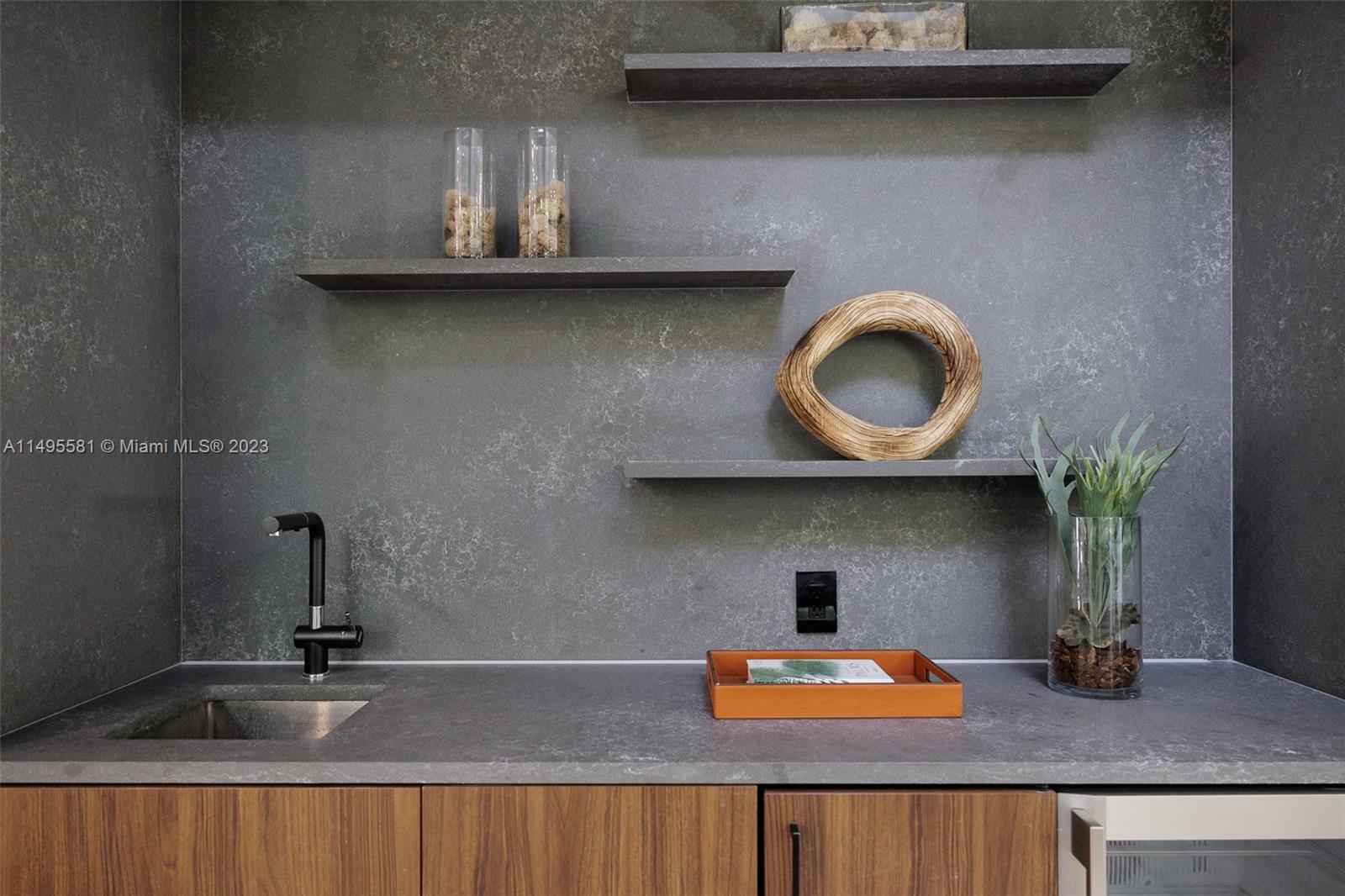 OCEAN VIEW HEIGHTS - Residential