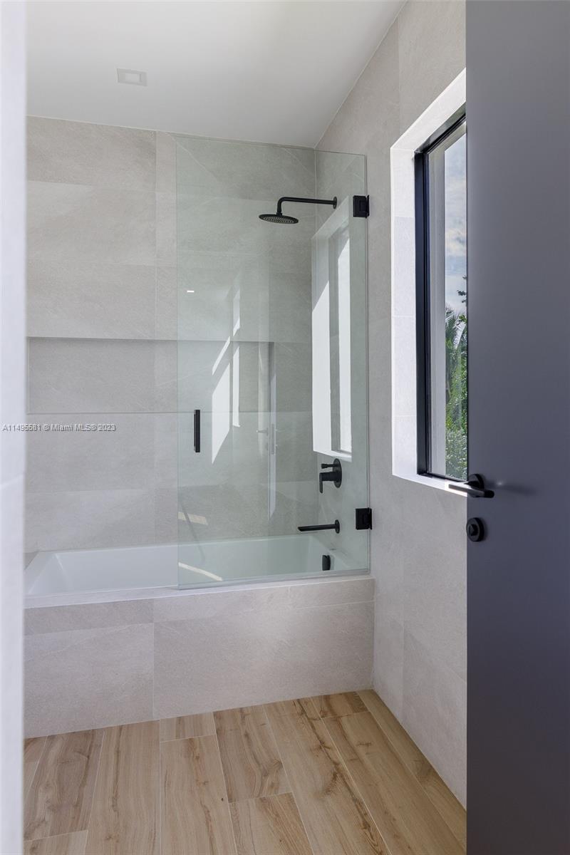 OCEAN VIEW HEIGHTS - Residential