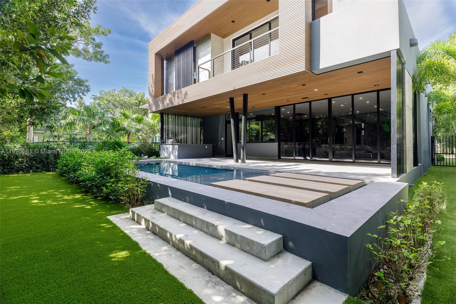 OCEAN VIEW HEIGHTS - Residential