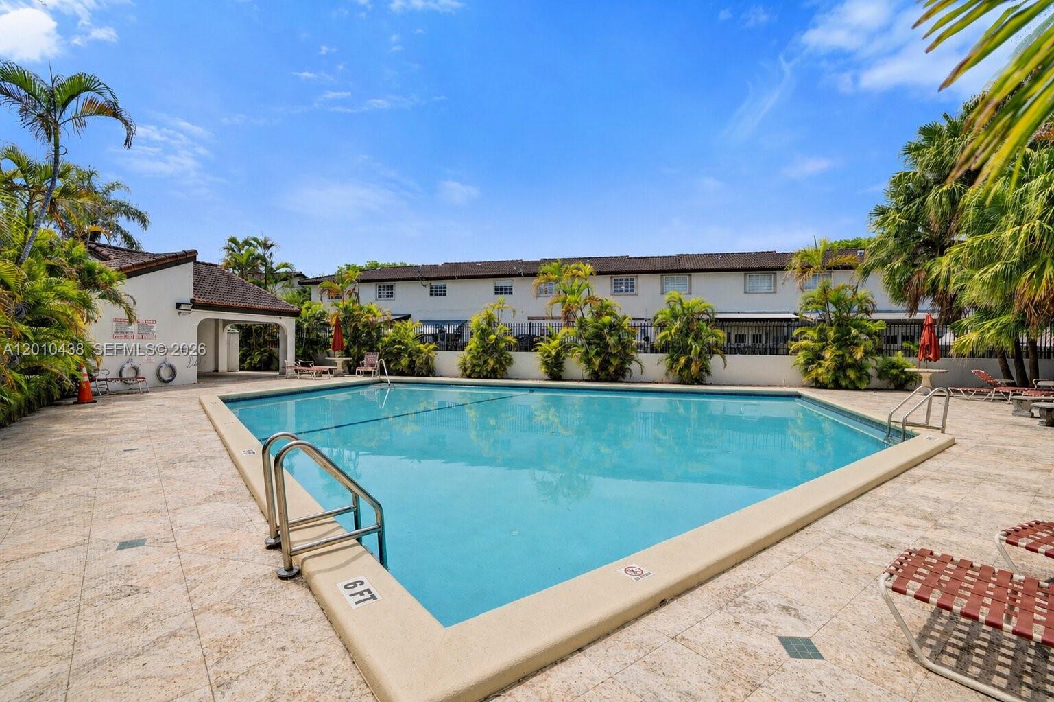 LAMBIANCE TOWNHOMES KENDA - Residential