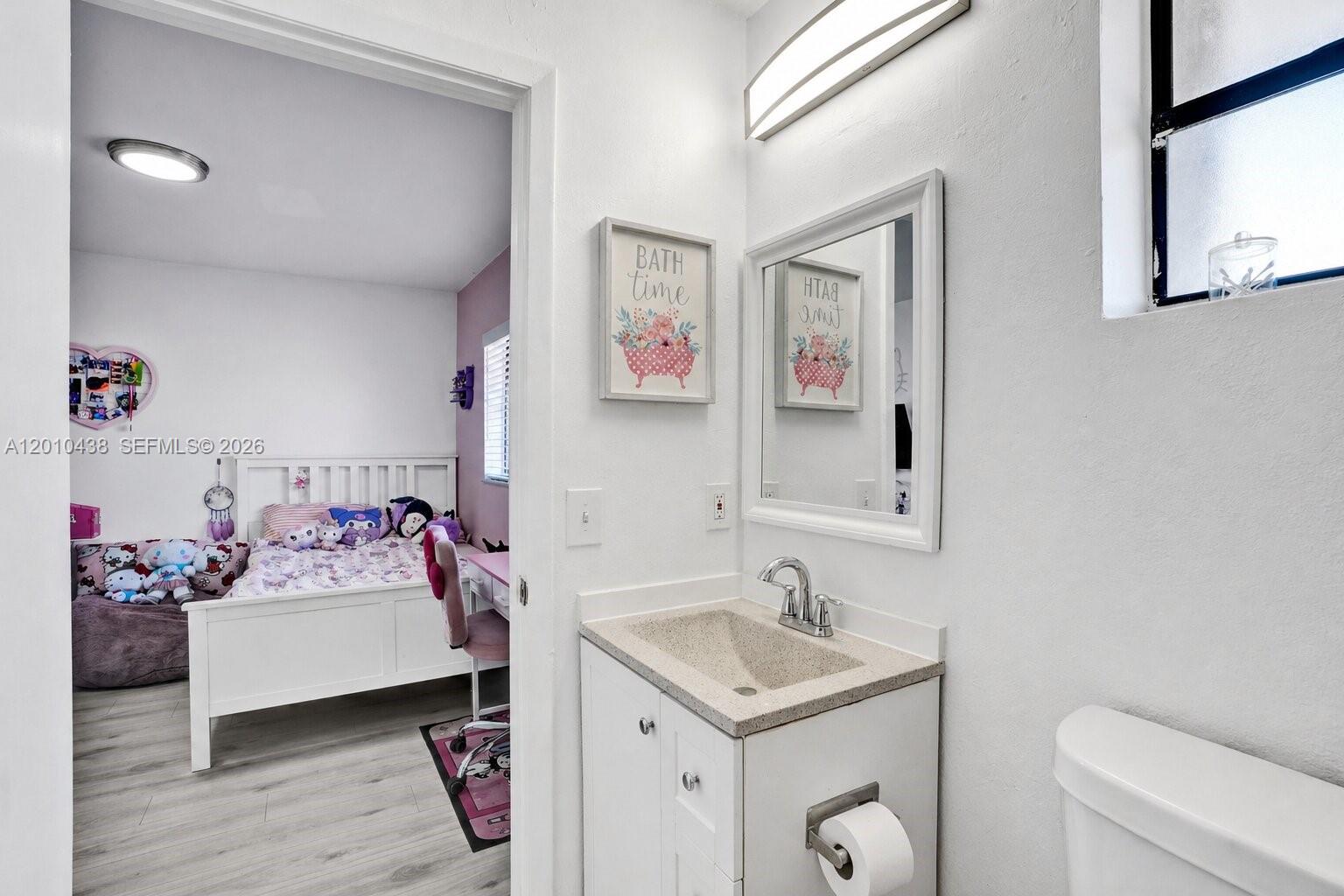LAMBIANCE TOWNHOMES KENDA - Residential