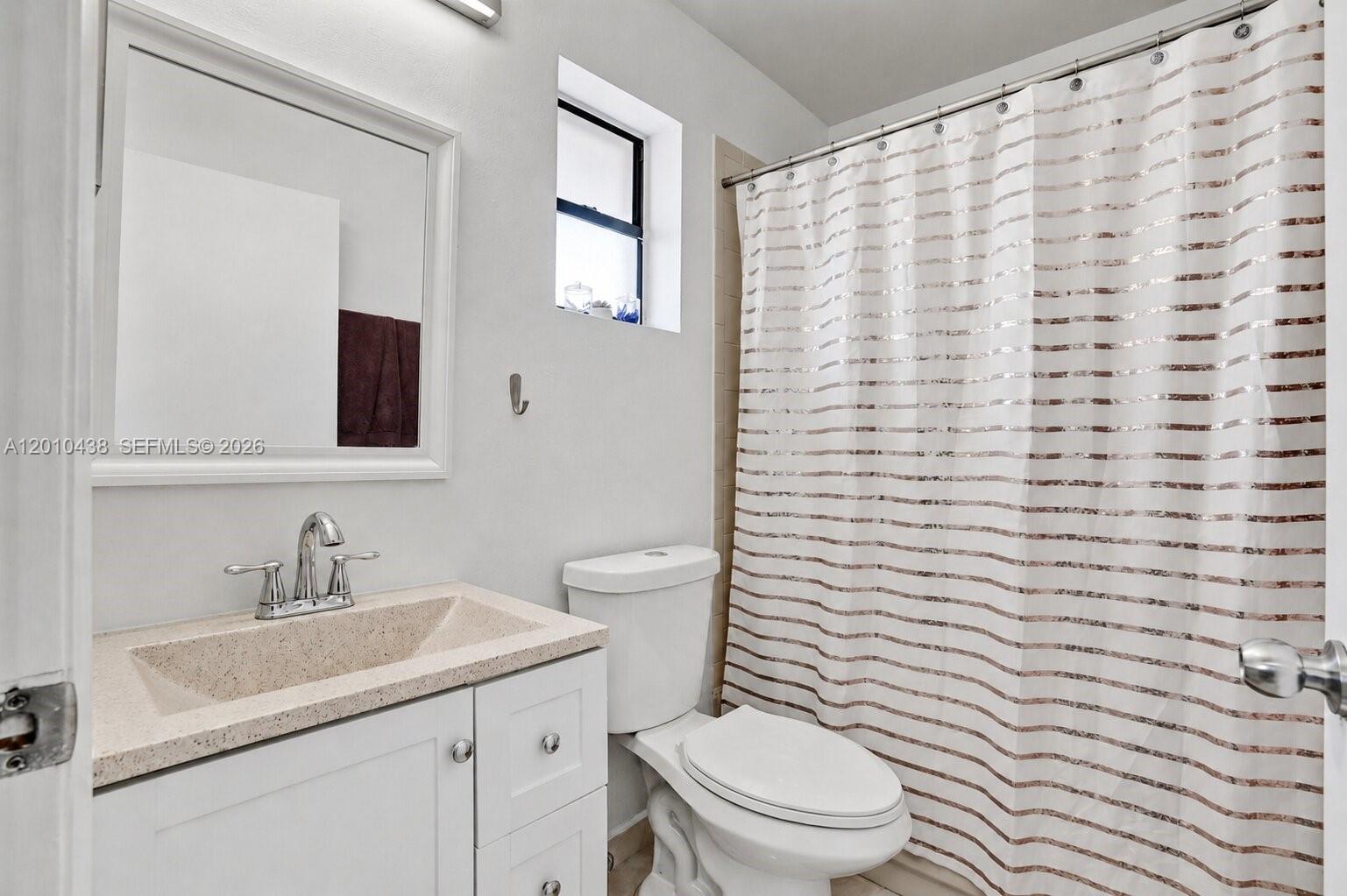 LAMBIANCE TOWNHOMES KENDA - Residential