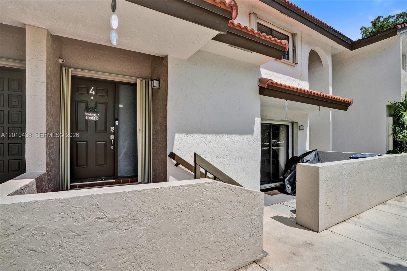 LAMBIANCE TOWNHOMES KENDA - Residential