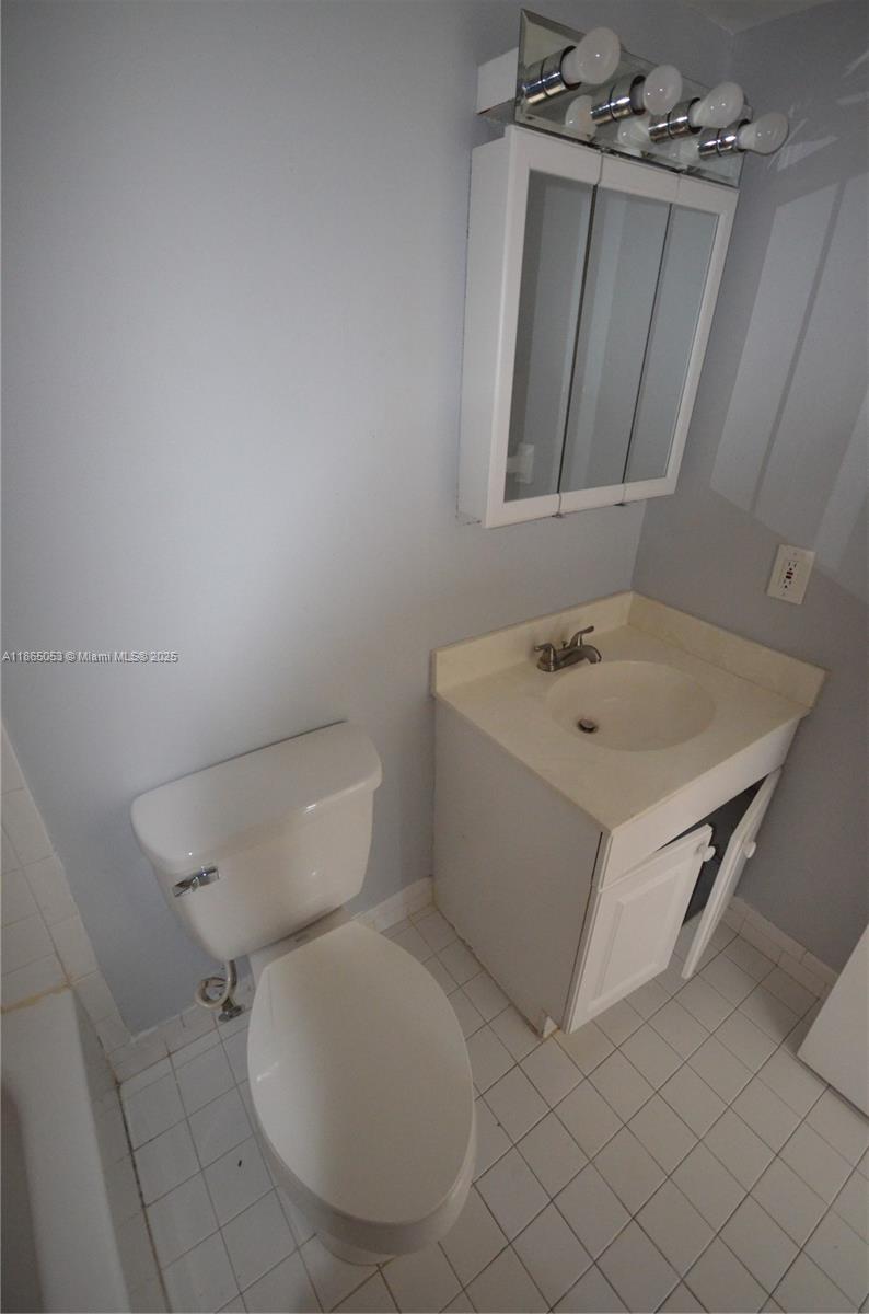 TENNIS CLUB BROOKS CONDO - Residential