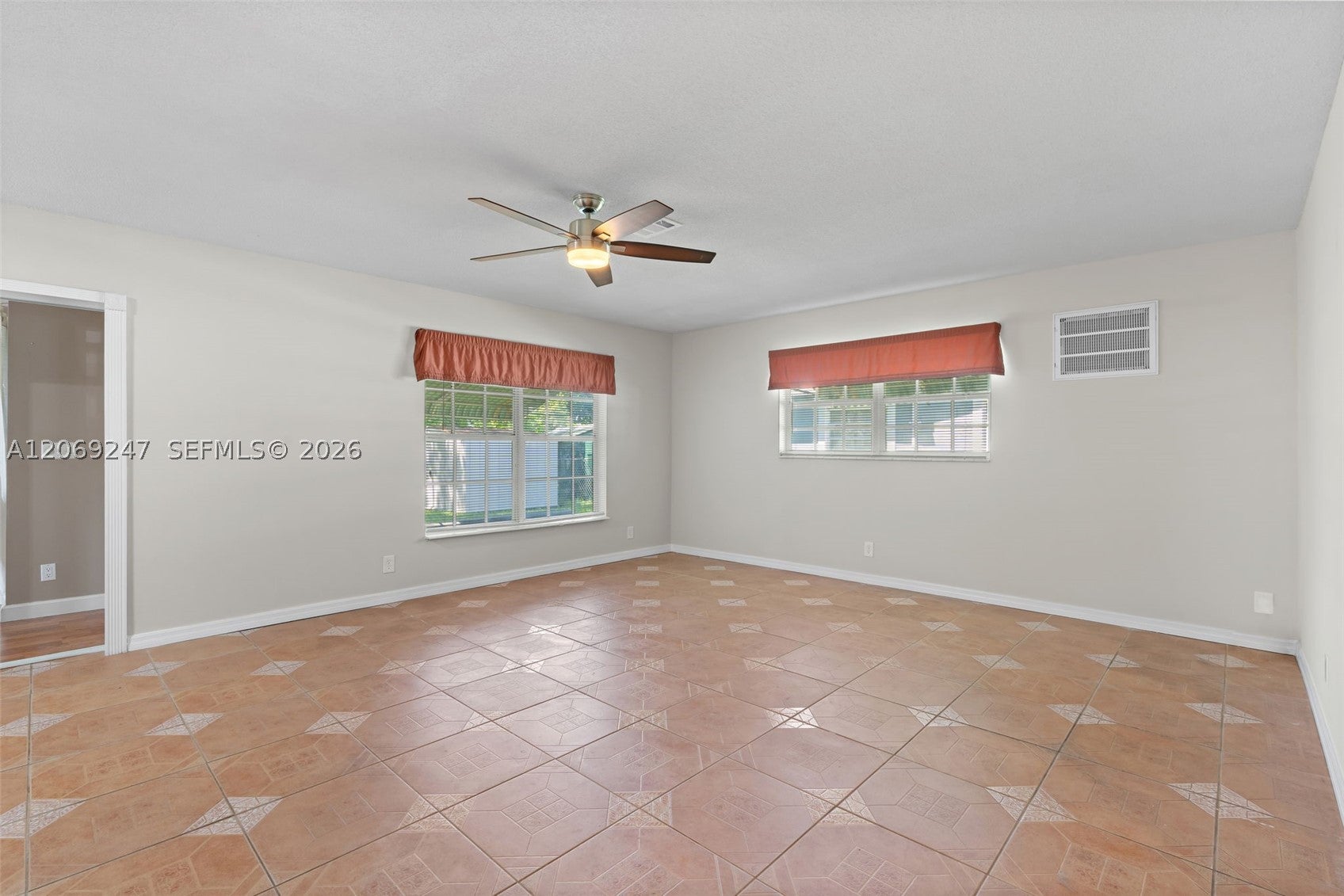 6840 SW 10th Ct