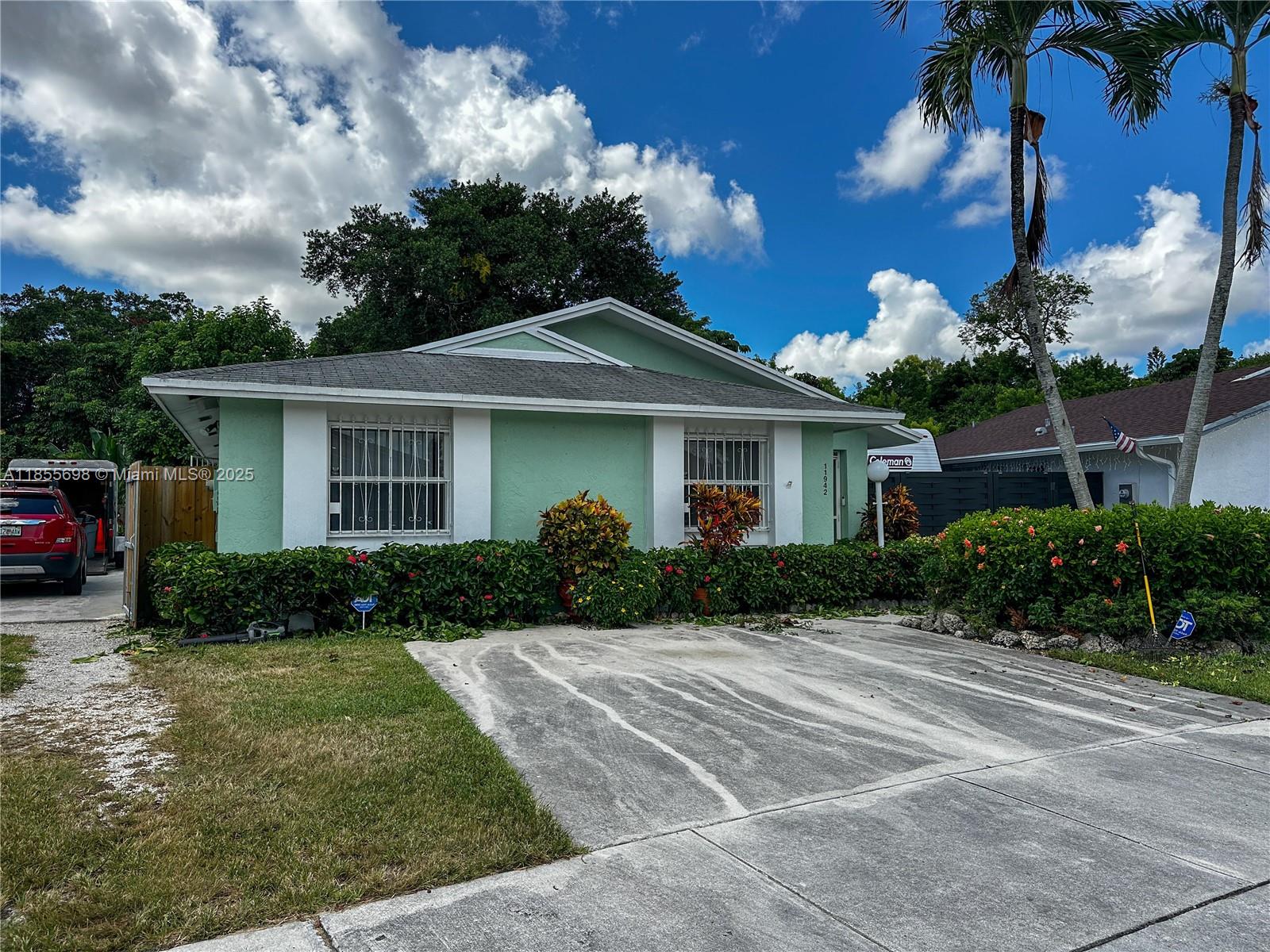 Charming single-family home in Strawberry Field Subdivision featuring 3 bedrooms, 2 baths on a 5,922 sq. ft. lot. Well-maintained with spacious living areas, fenced yard, and excellent privacy. Located near top-rated schools, shopping, and parks. Perfect for first-time buyers or investors. Easy to show—contact listing agent for access.
