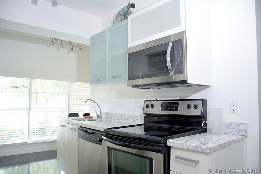 Completely renovated corner studio in the middle of South Beach. East exposure. Walking distance to the beach, shopping and restaurants. Completely secure and gated community. Fully furnished. Dishwasher, marble countertops, gorgeous dark wooden floors and Washer/dryer inside the unit. Tenant occupied until May 15th - 24 hours notice for showing.
Don’t miss this-just bring your tooth brush.