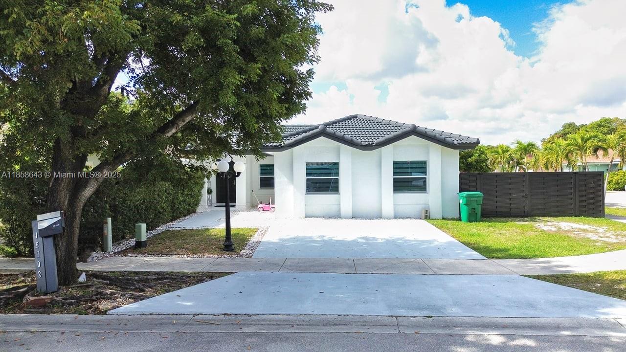 15702 SW 137th Ct