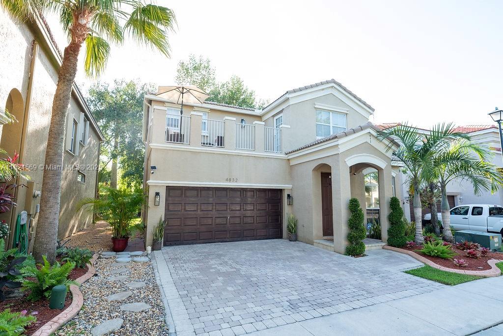 4832 SW 159th Ave