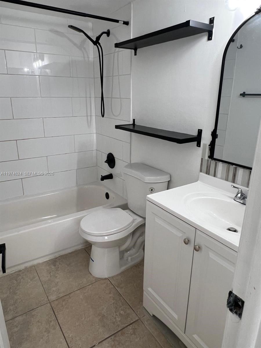 SAGA BAY GARDENS CONDO - Residential