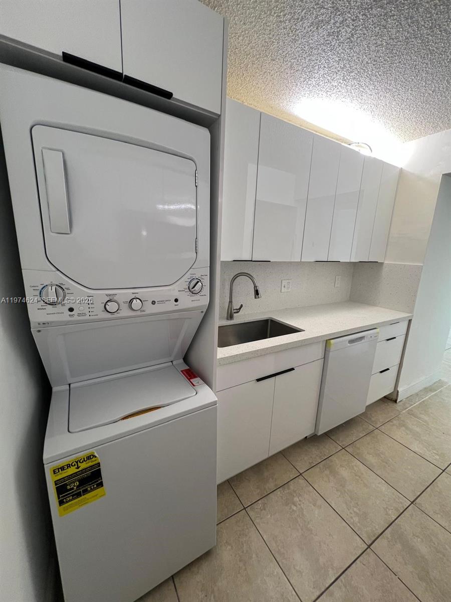 SAGA BAY GARDENS CONDO - Residential