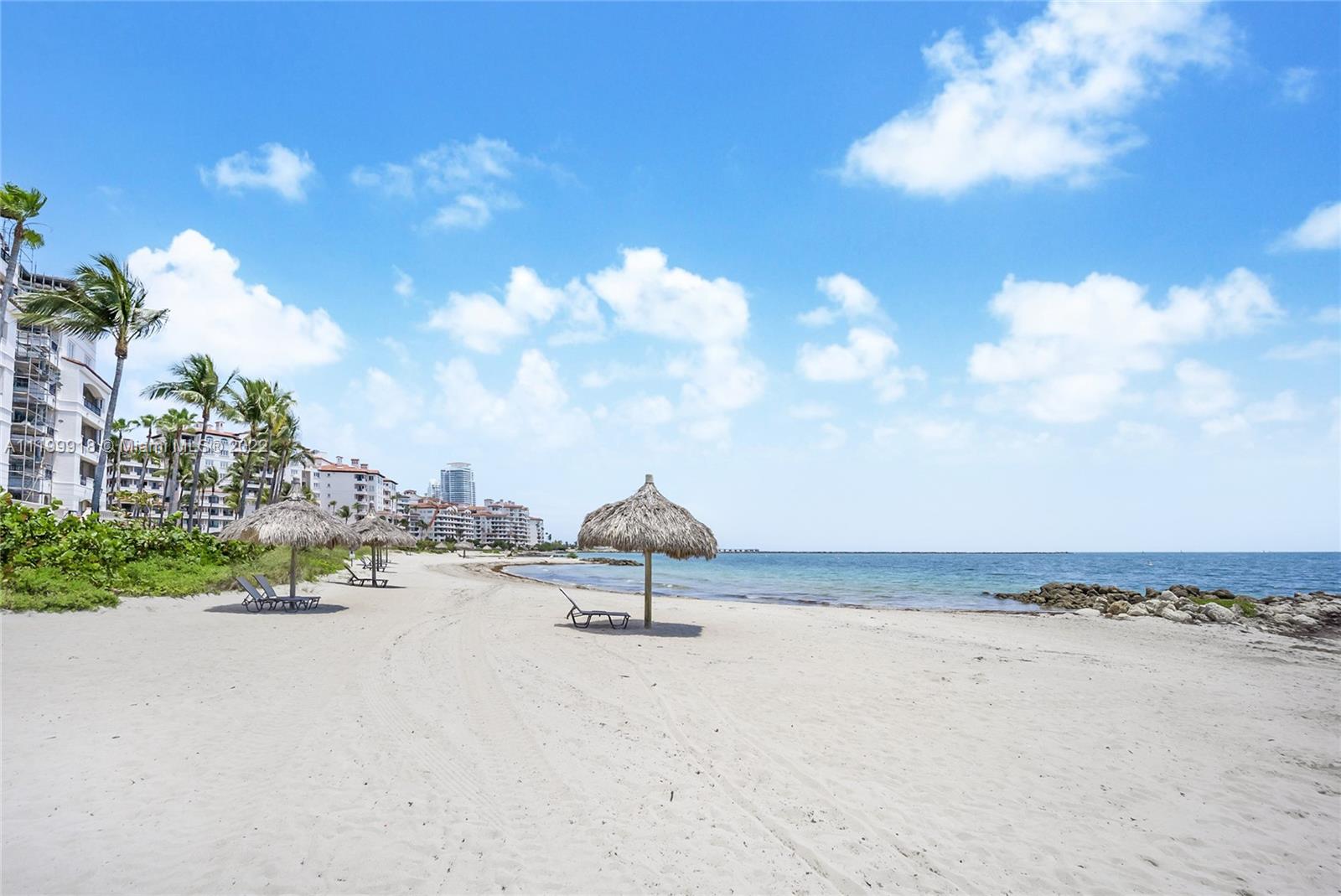 OCEANSIDE @ FISHER ISL CO - Residential