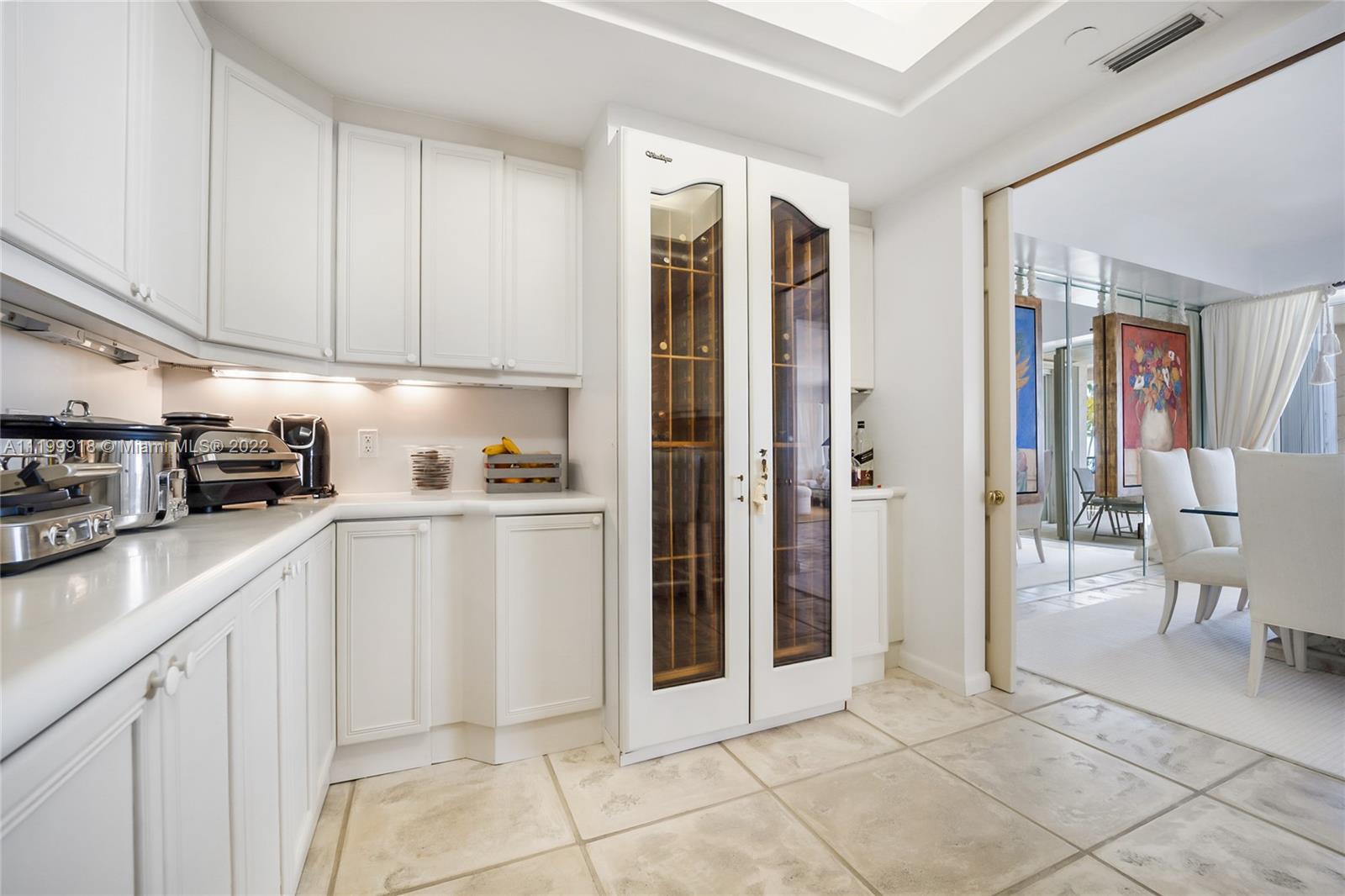 OCEANSIDE @ FISHER ISL CO - Residential