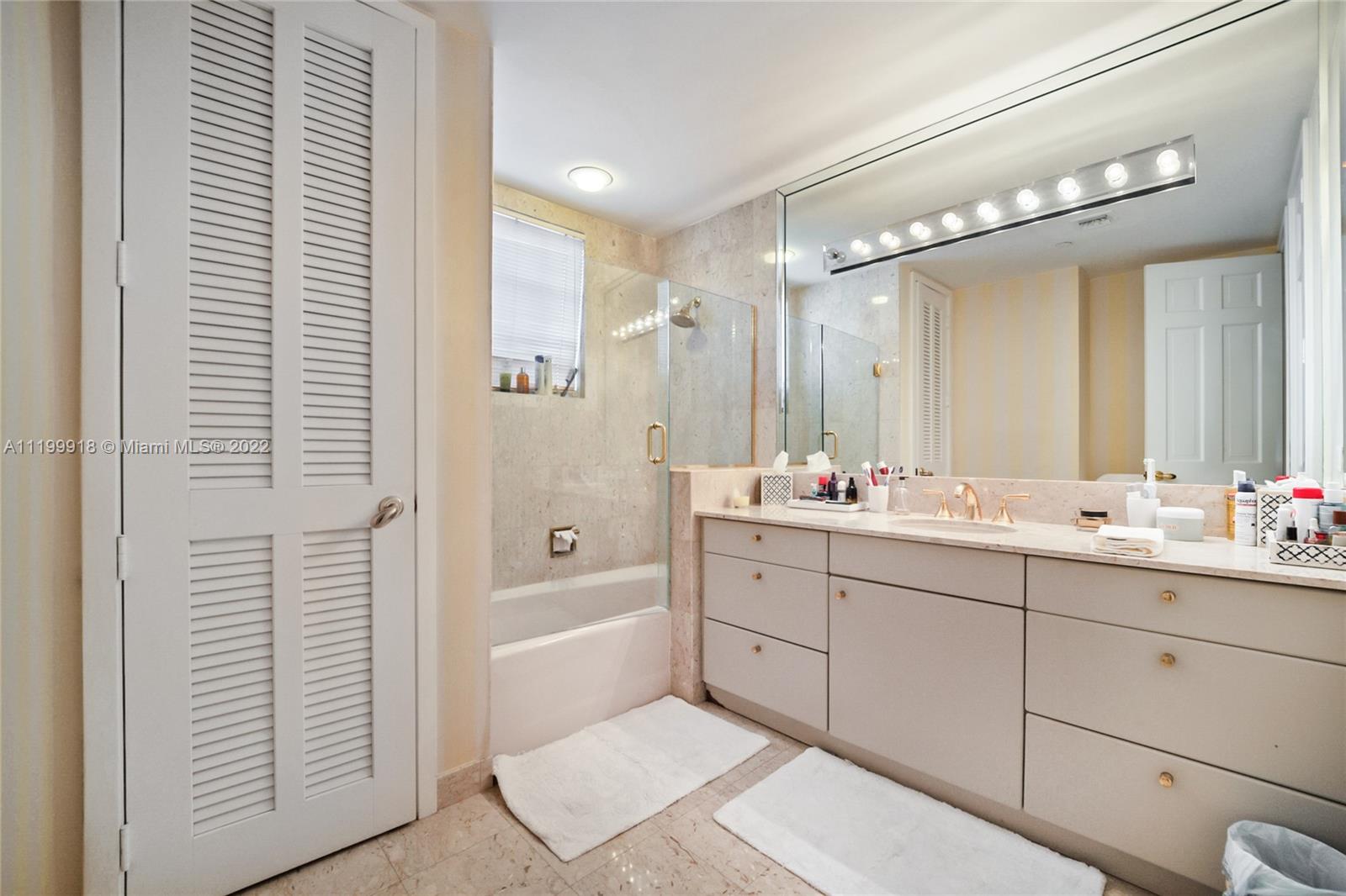 OCEANSIDE @ FISHER ISL CO - Residential