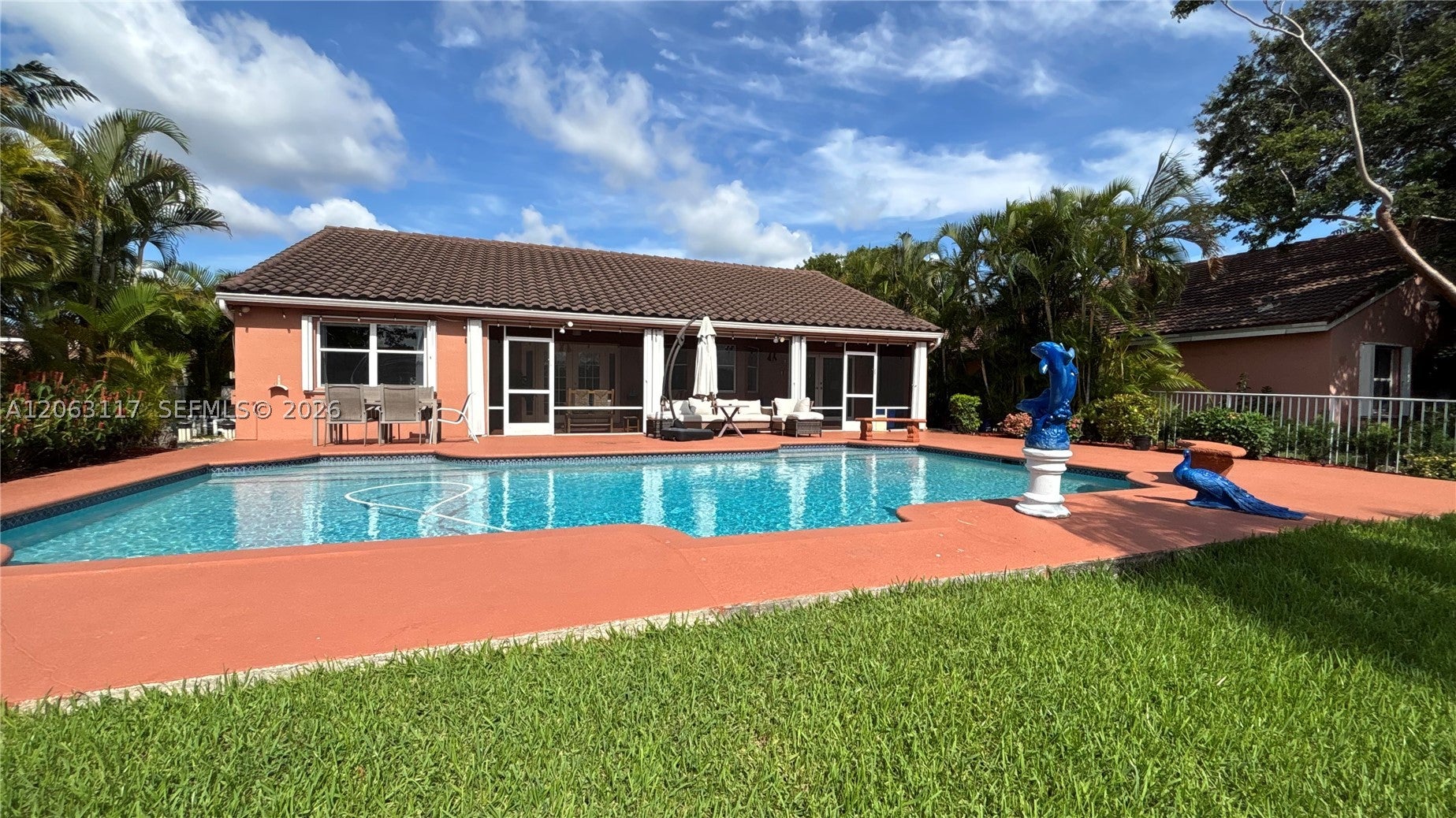 635 SW 200th Ter