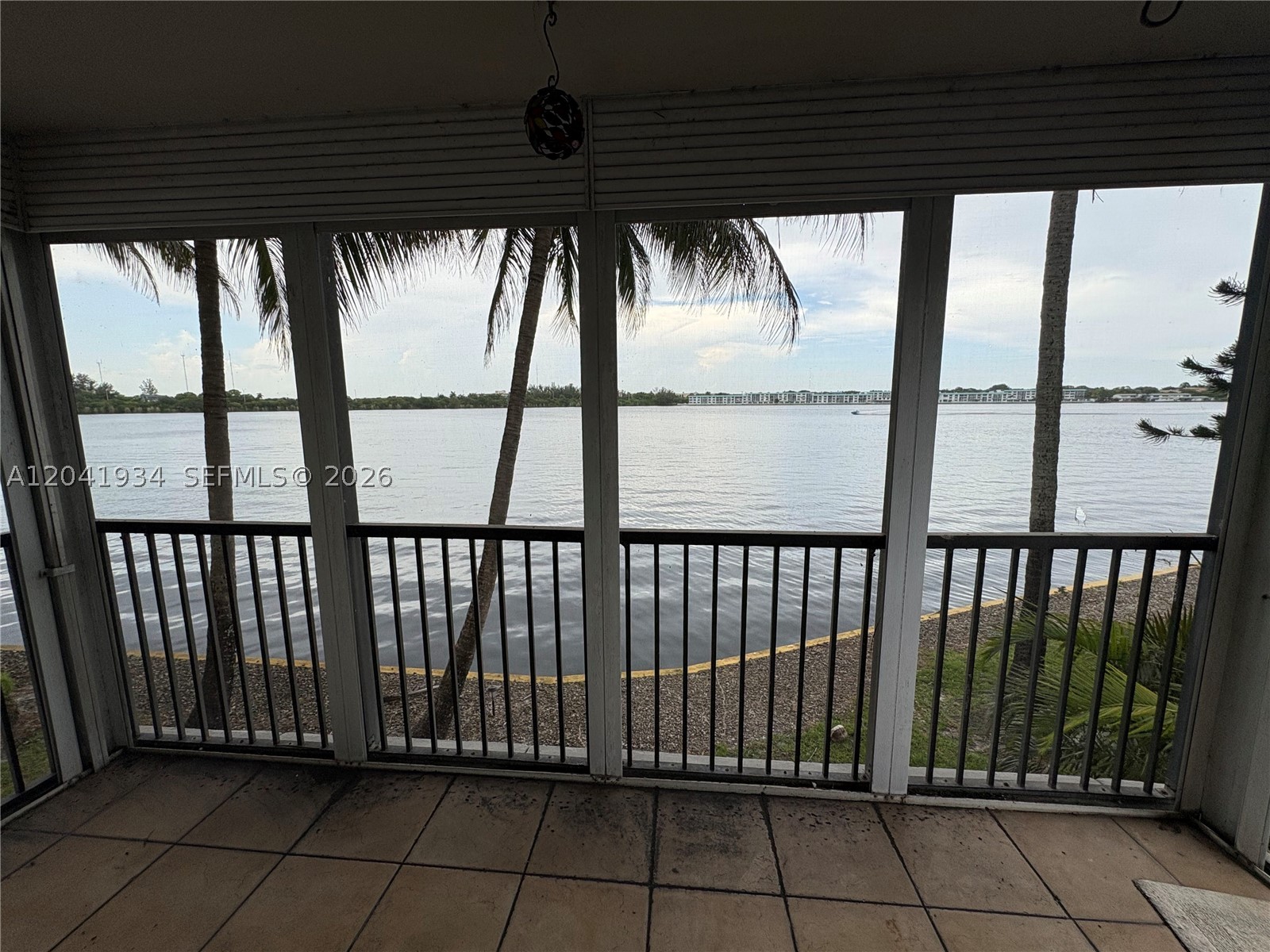 1075 NE Miami Gardens Dr 211