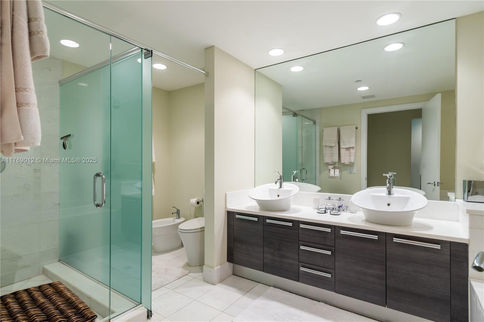 ARTECH - Residential Lease