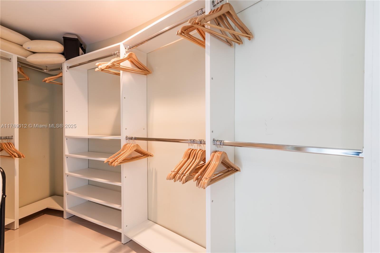 ARTECH - Residential Lease