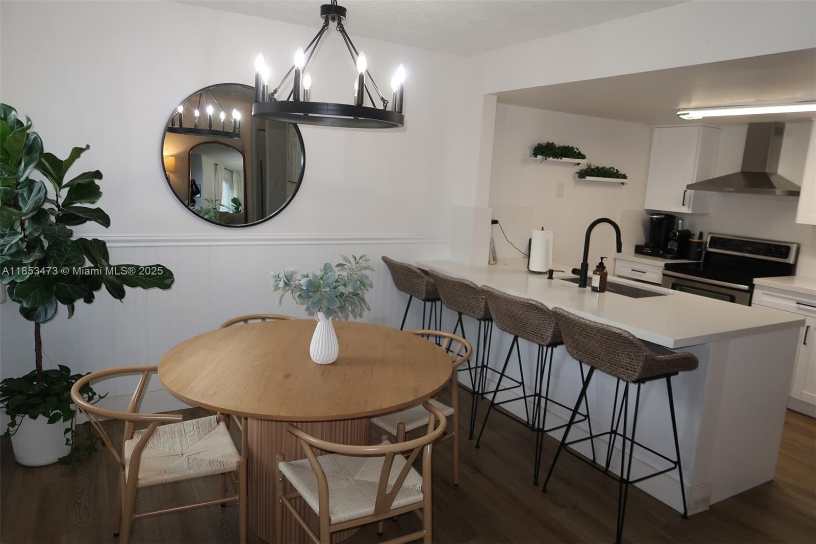 GABLES POINT CONDO I - Residential Lease