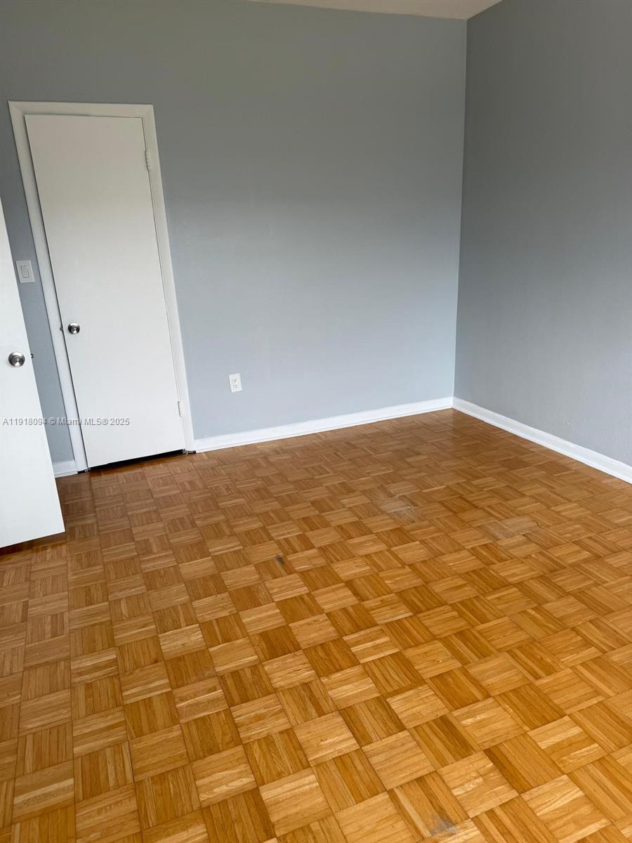 9281 W Bay Harbor Dr 10