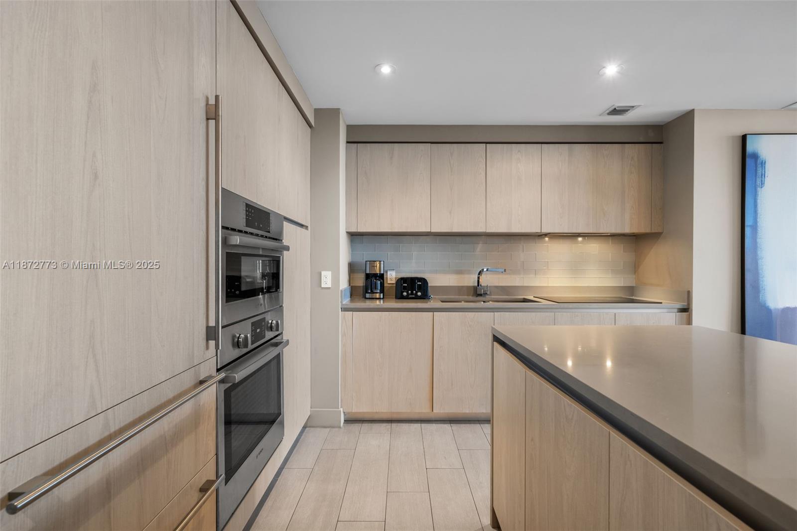 4010 SOUTH OCEAN CONDO - Residential