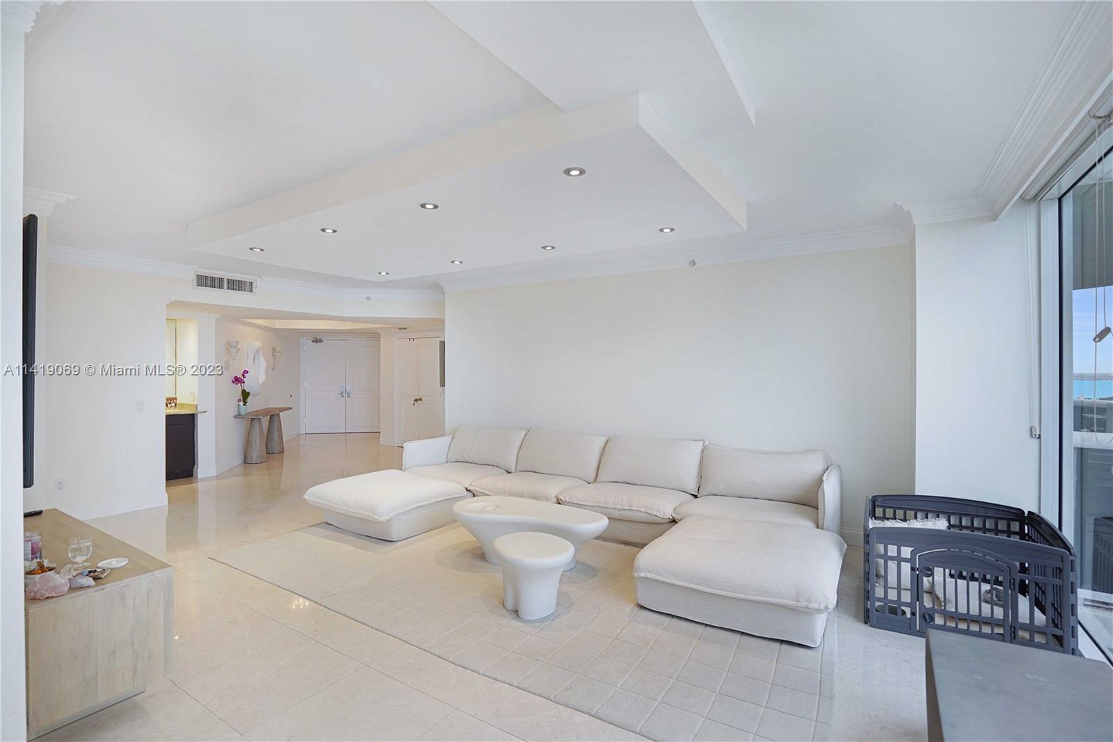 GREEN DIAMOND CONDO - Residential