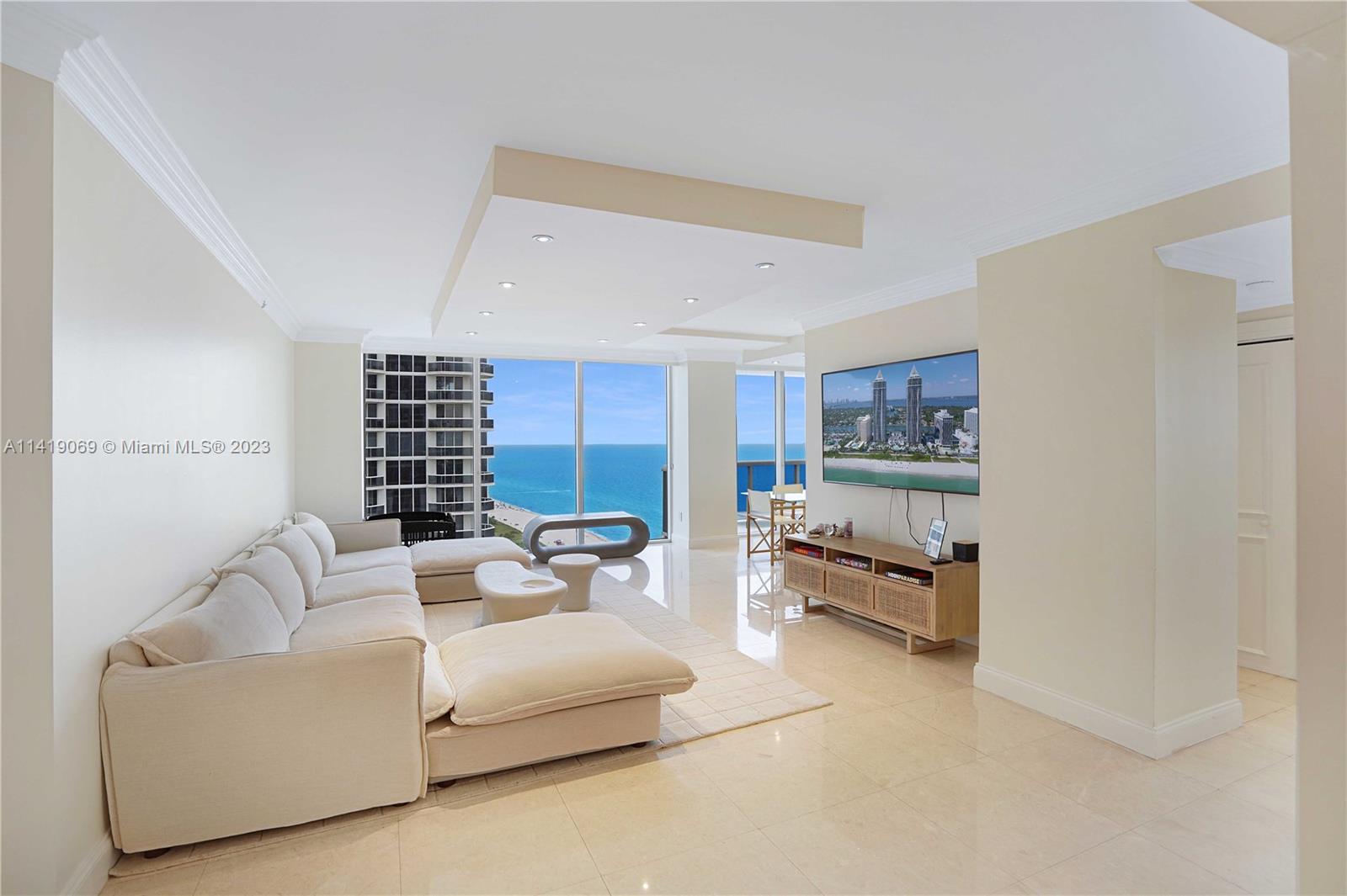 GREEN DIAMOND CONDO - Residential