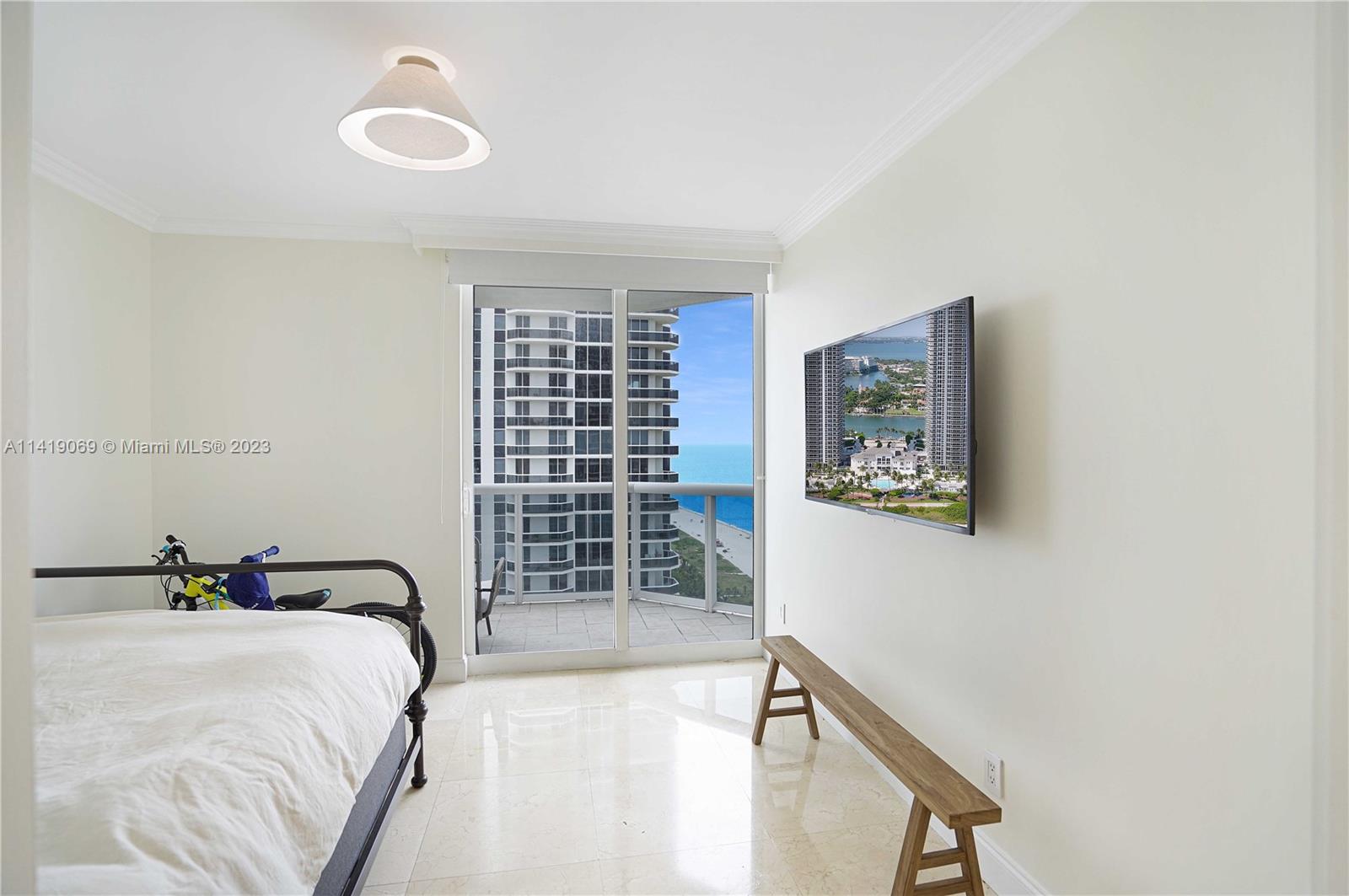 GREEN DIAMOND CONDO - Residential