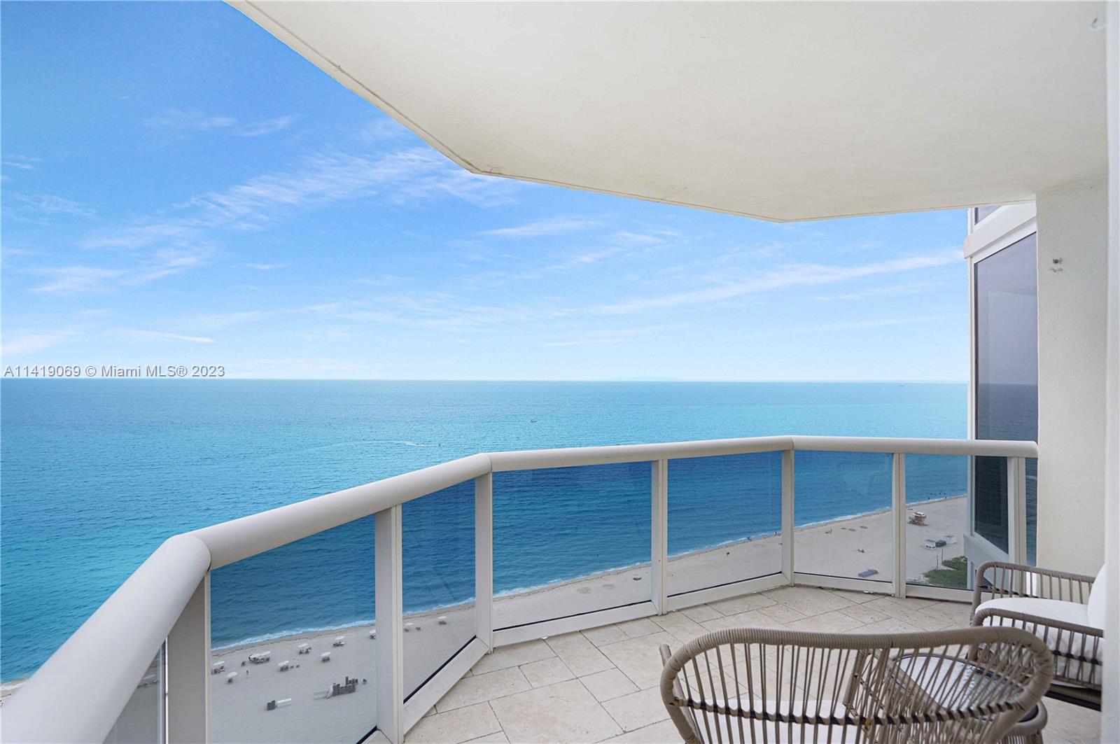 GREEN DIAMOND CONDO - Residential