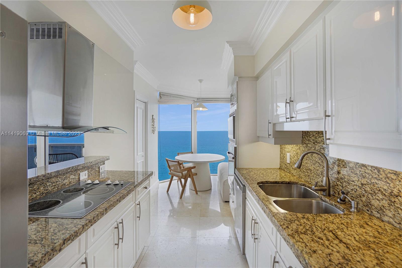 GREEN DIAMOND CONDO - Residential