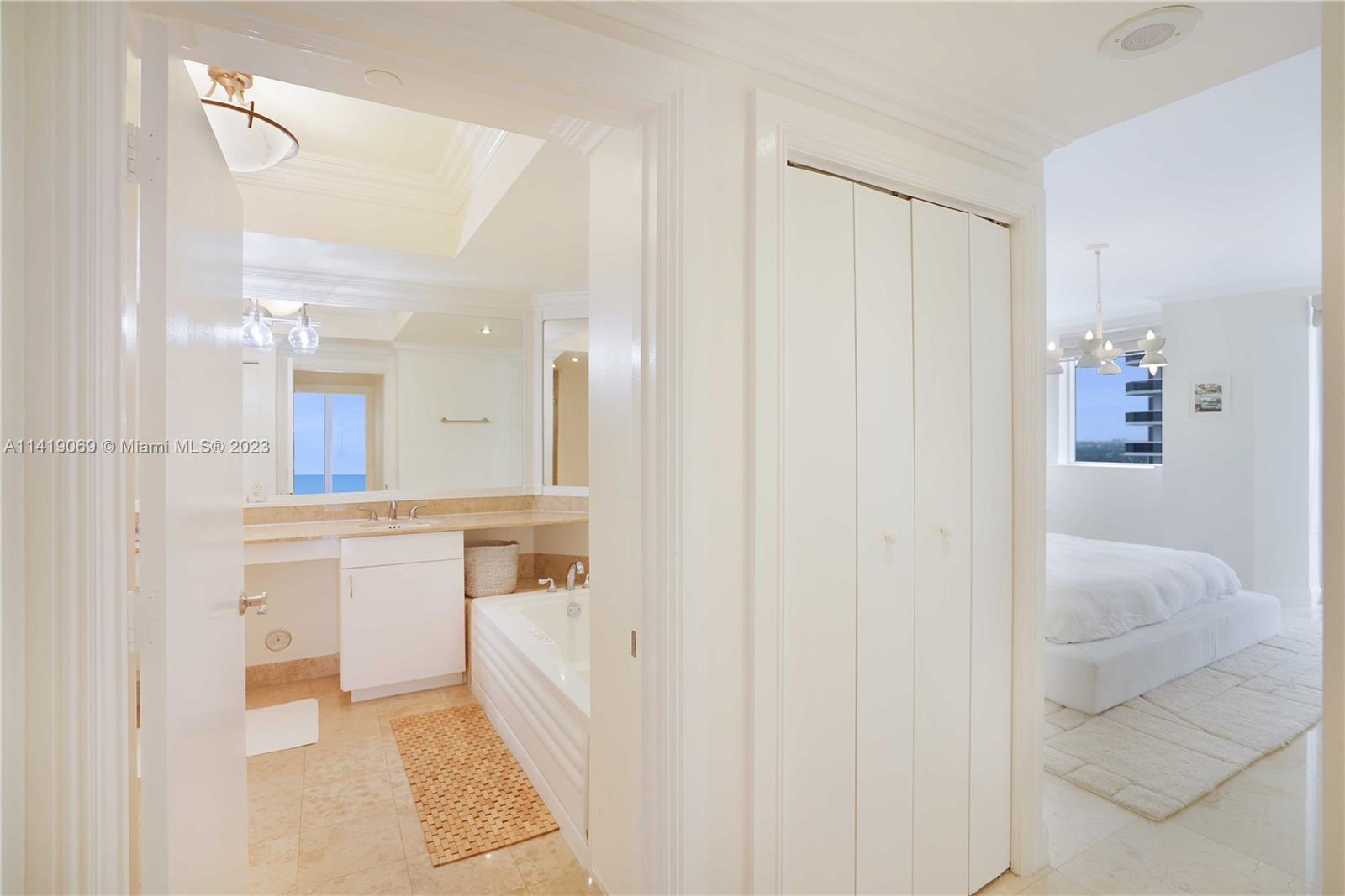 GREEN DIAMOND CONDO - Residential