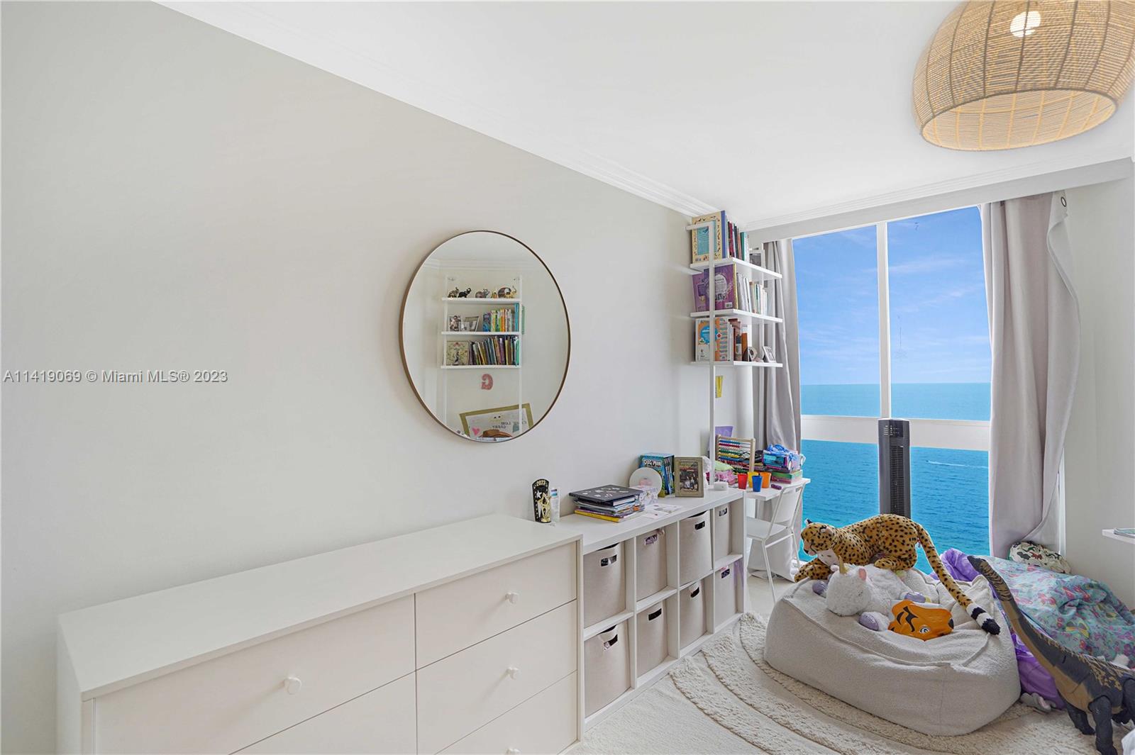 GREEN DIAMOND CONDO - Residential