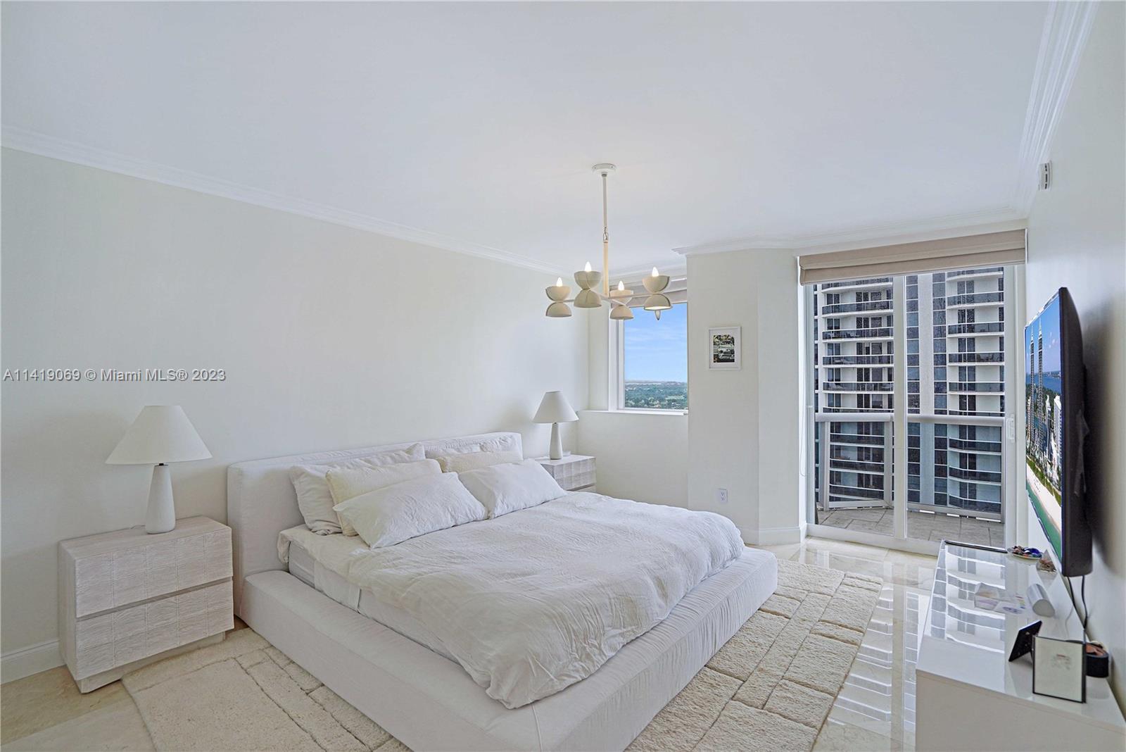 GREEN DIAMOND CONDO - Residential